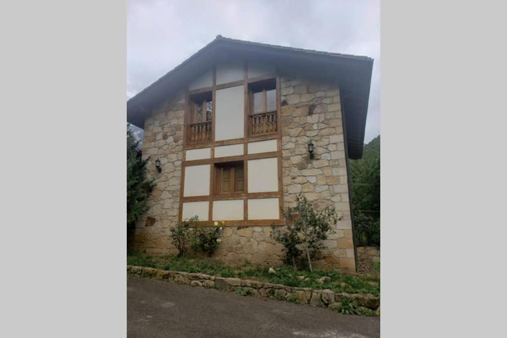 Villa Casa el Viñadal Arguebanes Exterior foto
